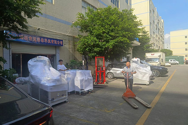  k8凯发科技-美东汇成医疗自动化设备今日交付