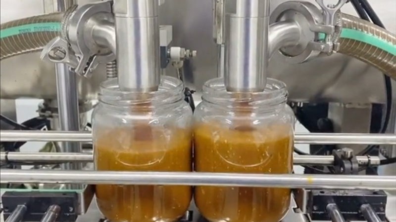全自动酱料灌装机：提升生产效率和产品质量的关键设备
